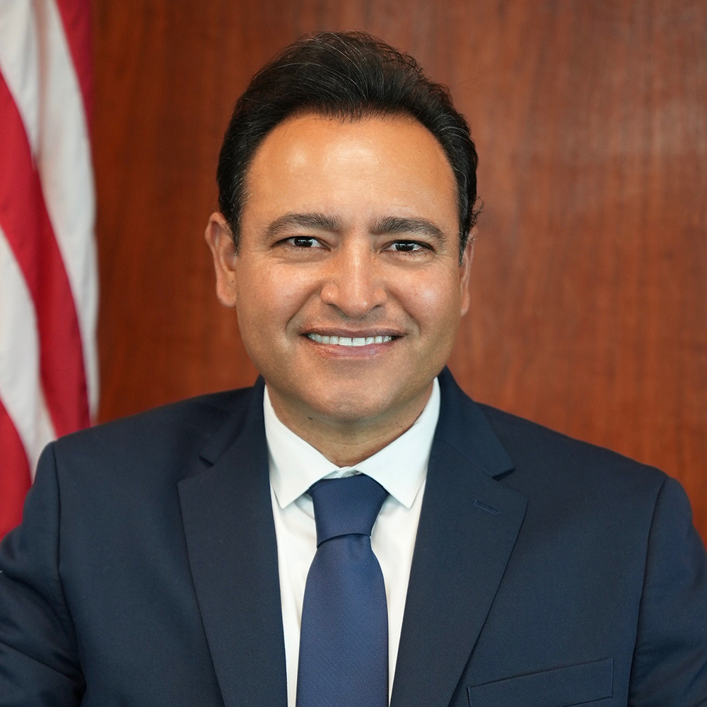 Oxnard, CA Mayor Luis Mc Arthur